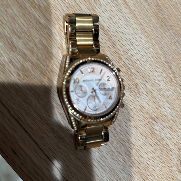 Michael Kors Gold/Rose Gold Watch - Picture 5 of 6